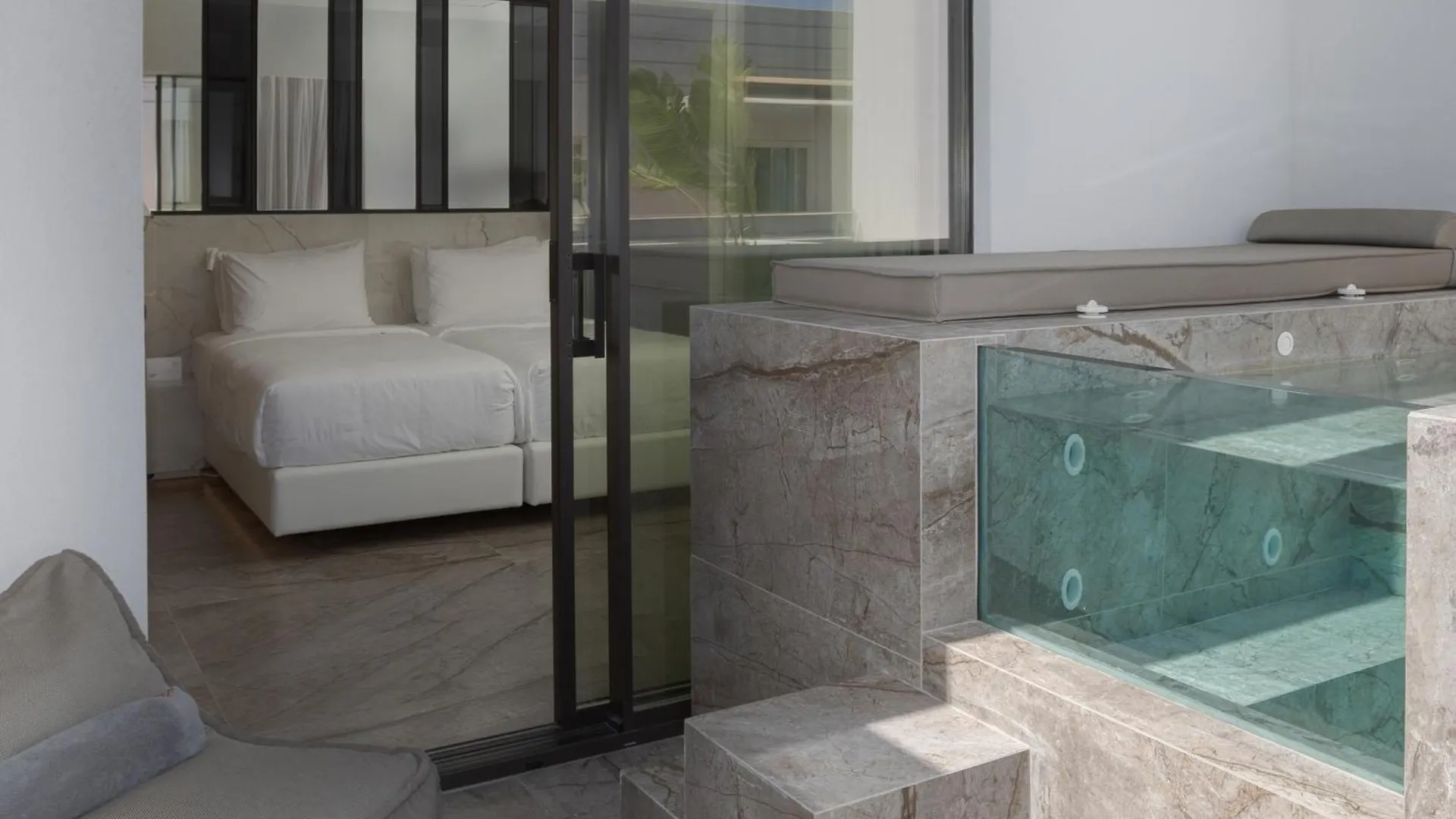 Ethereal White Resort Hotel & Spa - Adults Only Iraklion